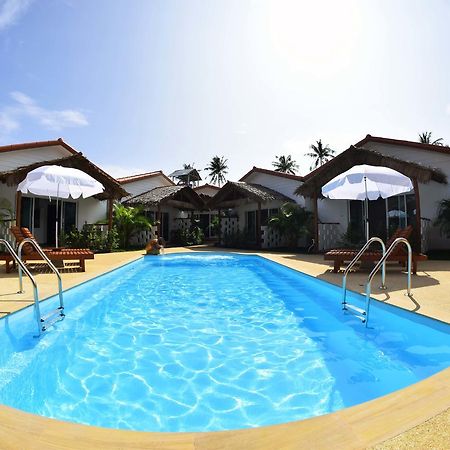 Vivi Bungalows Resort Nai Harn Extérieur photo