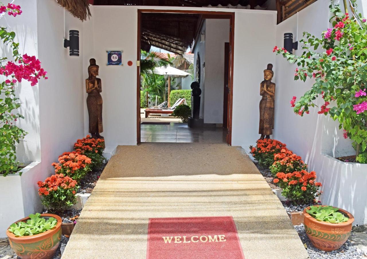 Vivi Bungalows Resort Nai Harn Extérieur photo