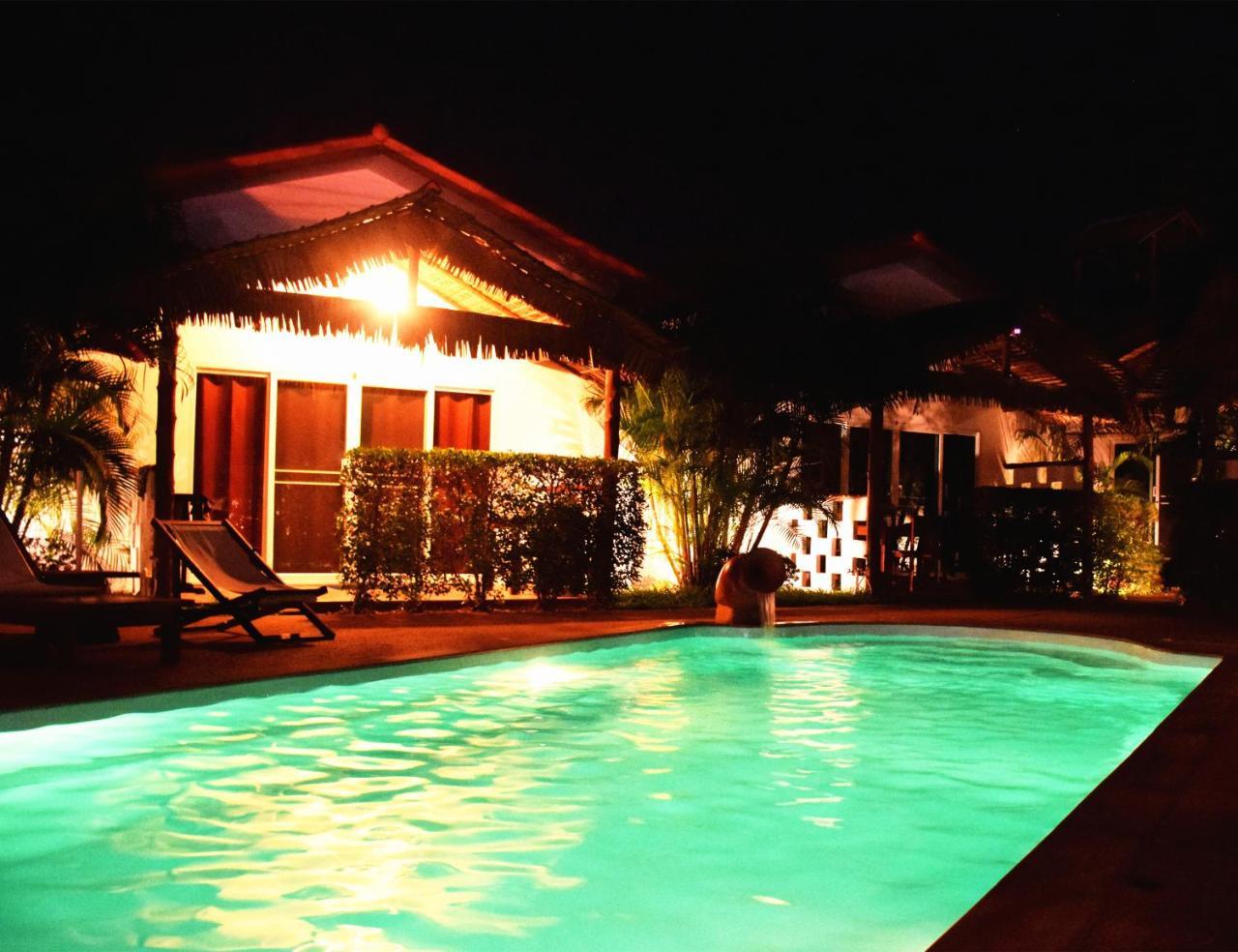 Vivi Bungalows Resort Nai Harn Extérieur photo